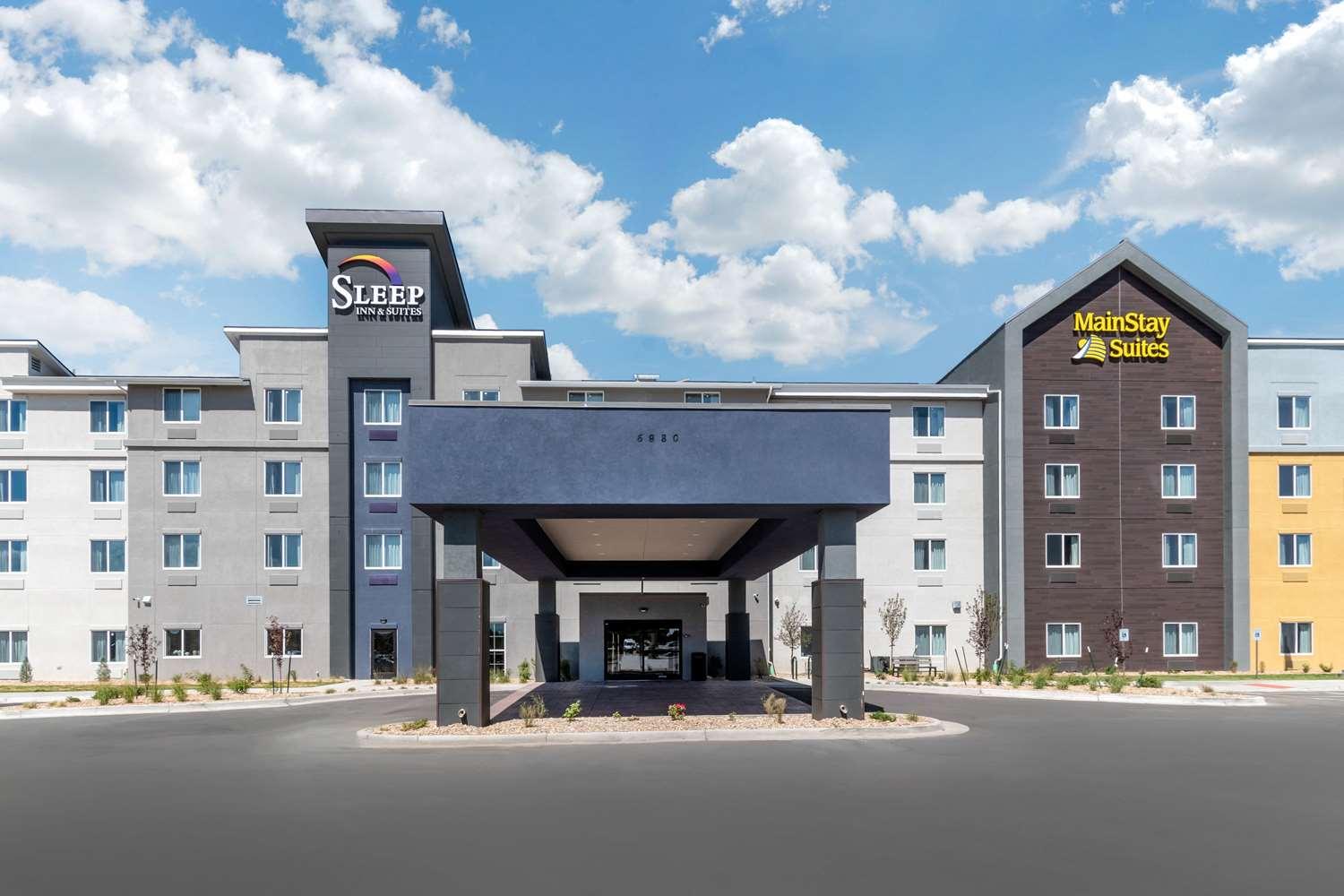 Sleep Inn and Suites Denver Intl Arpt image