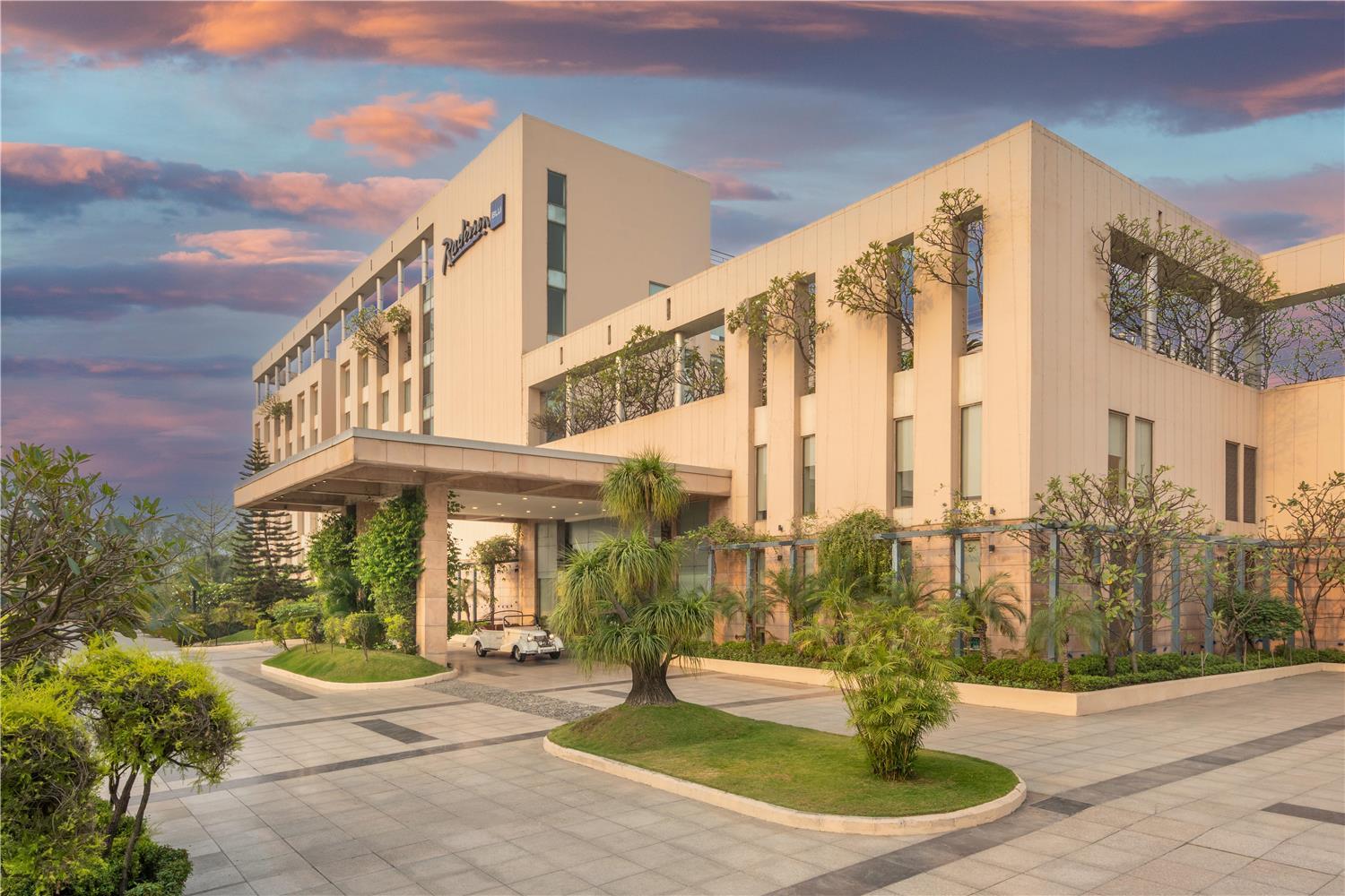 Radisson Blu Hotel Rudrapur image