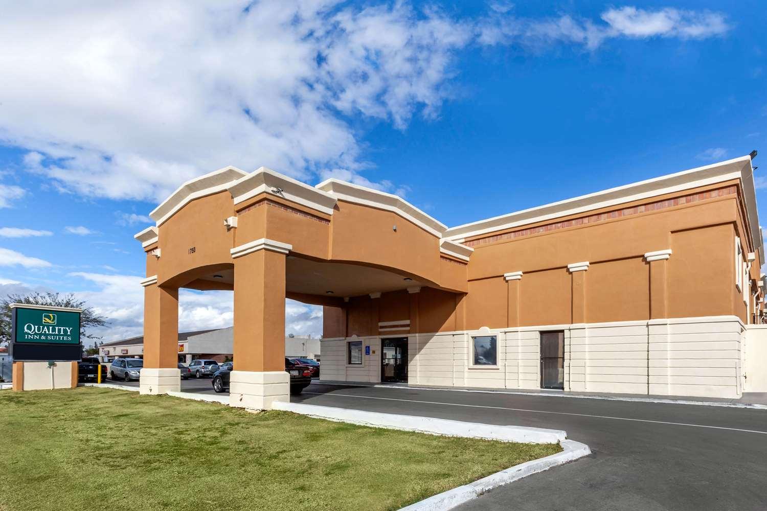 Quality Inn and Suites Mesa image