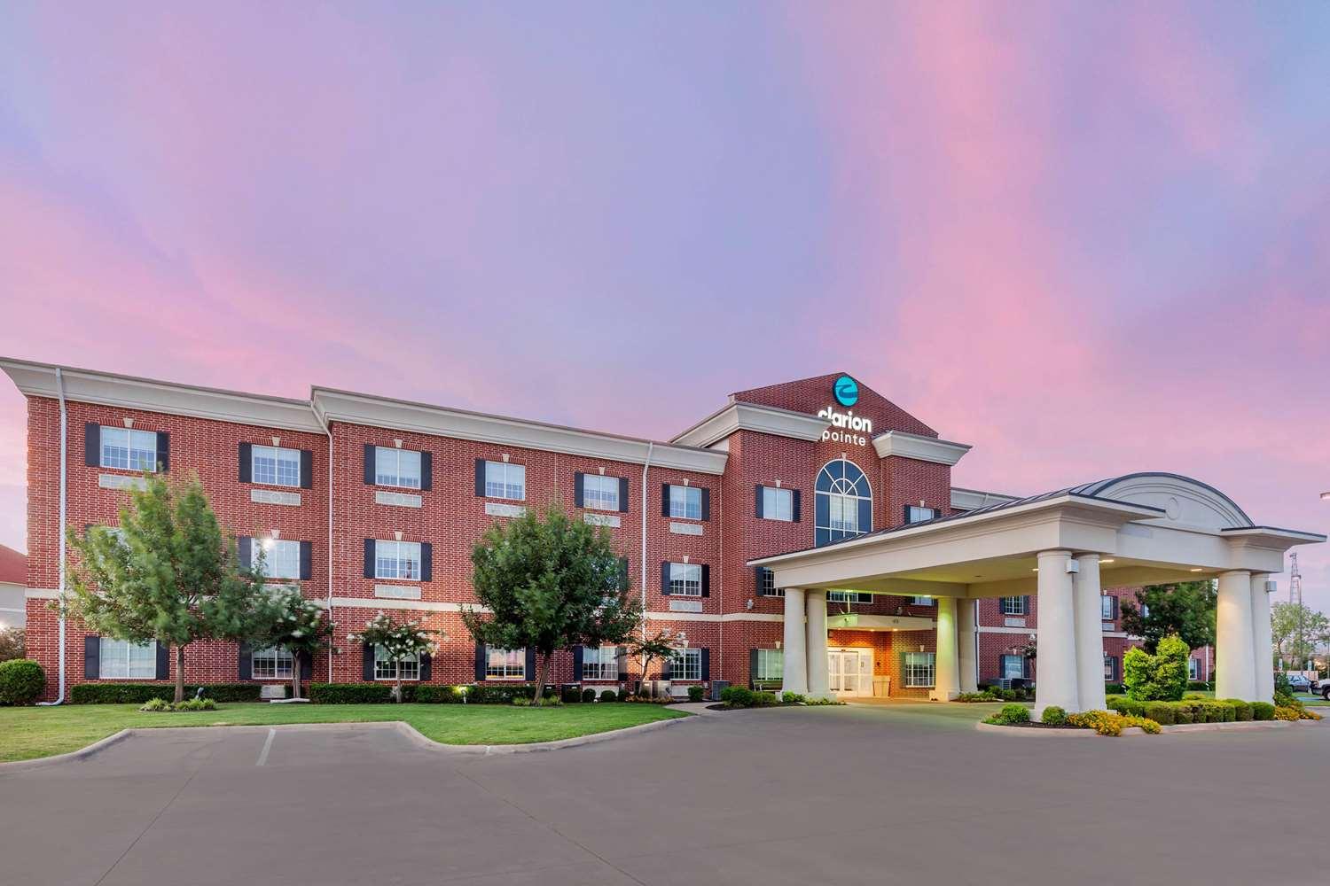 Clarion Pointe Sulphur Springs image