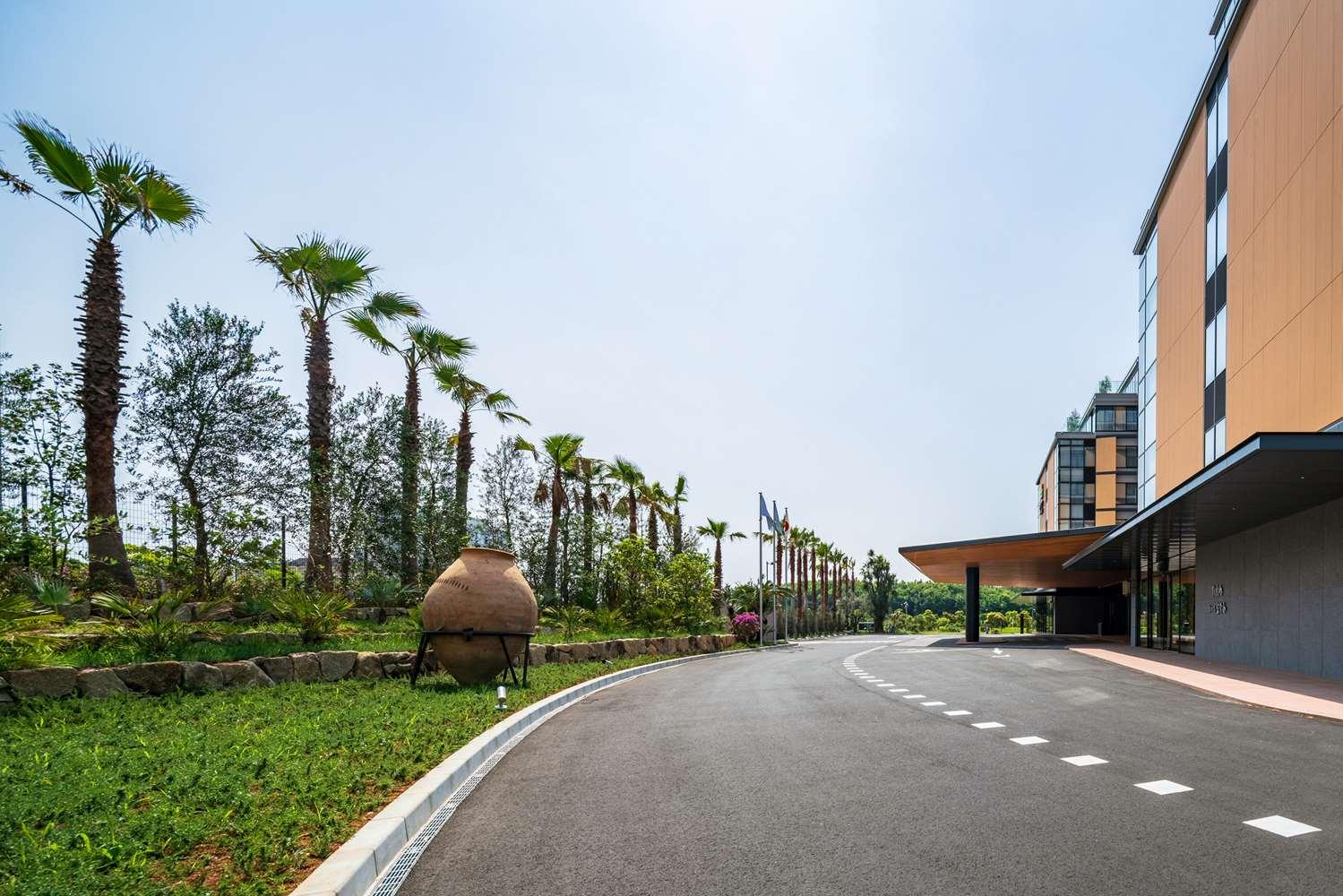 Hyatt Regency Tokyo Bay image