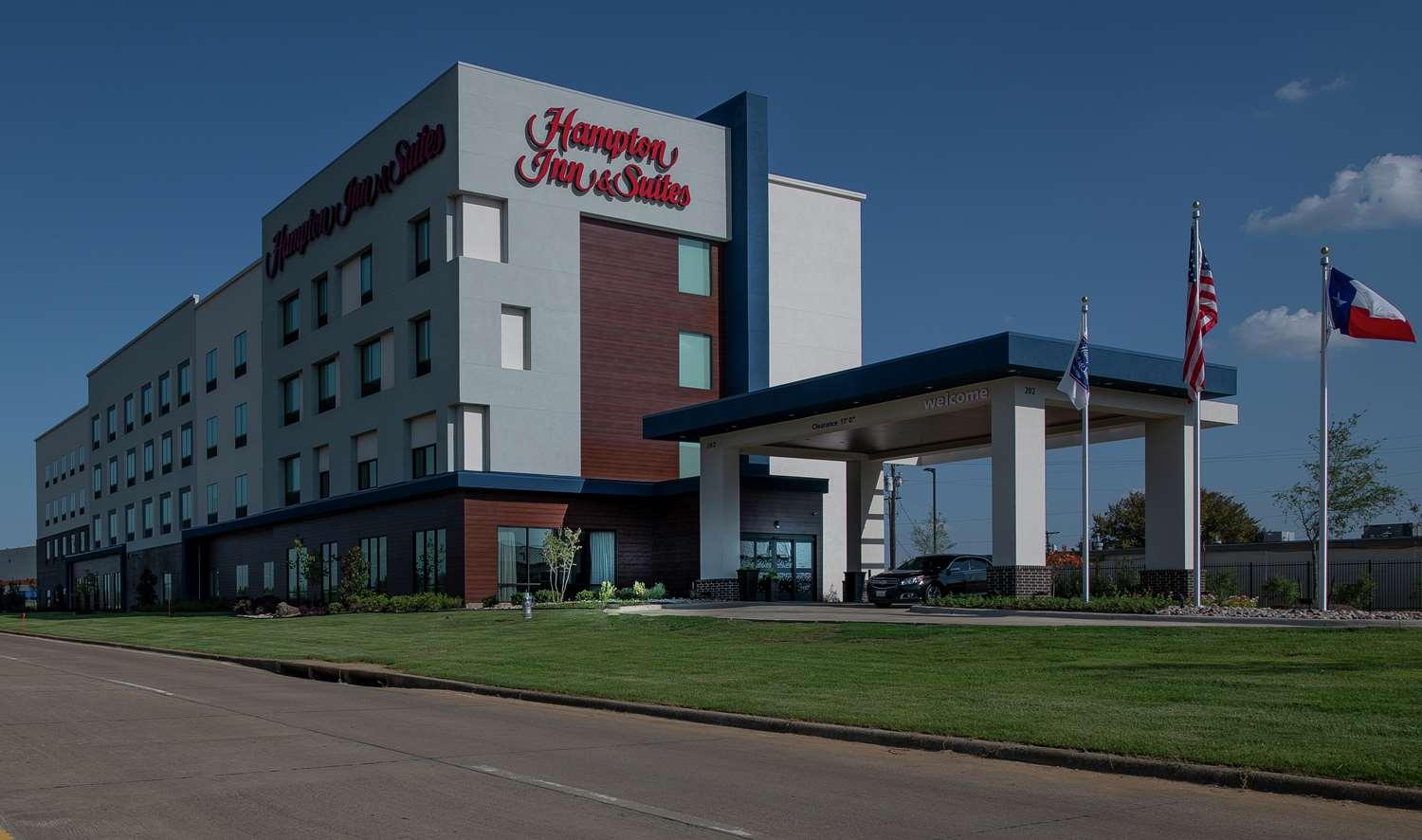 Hampton Inn & Suites Duncanville Dallas image