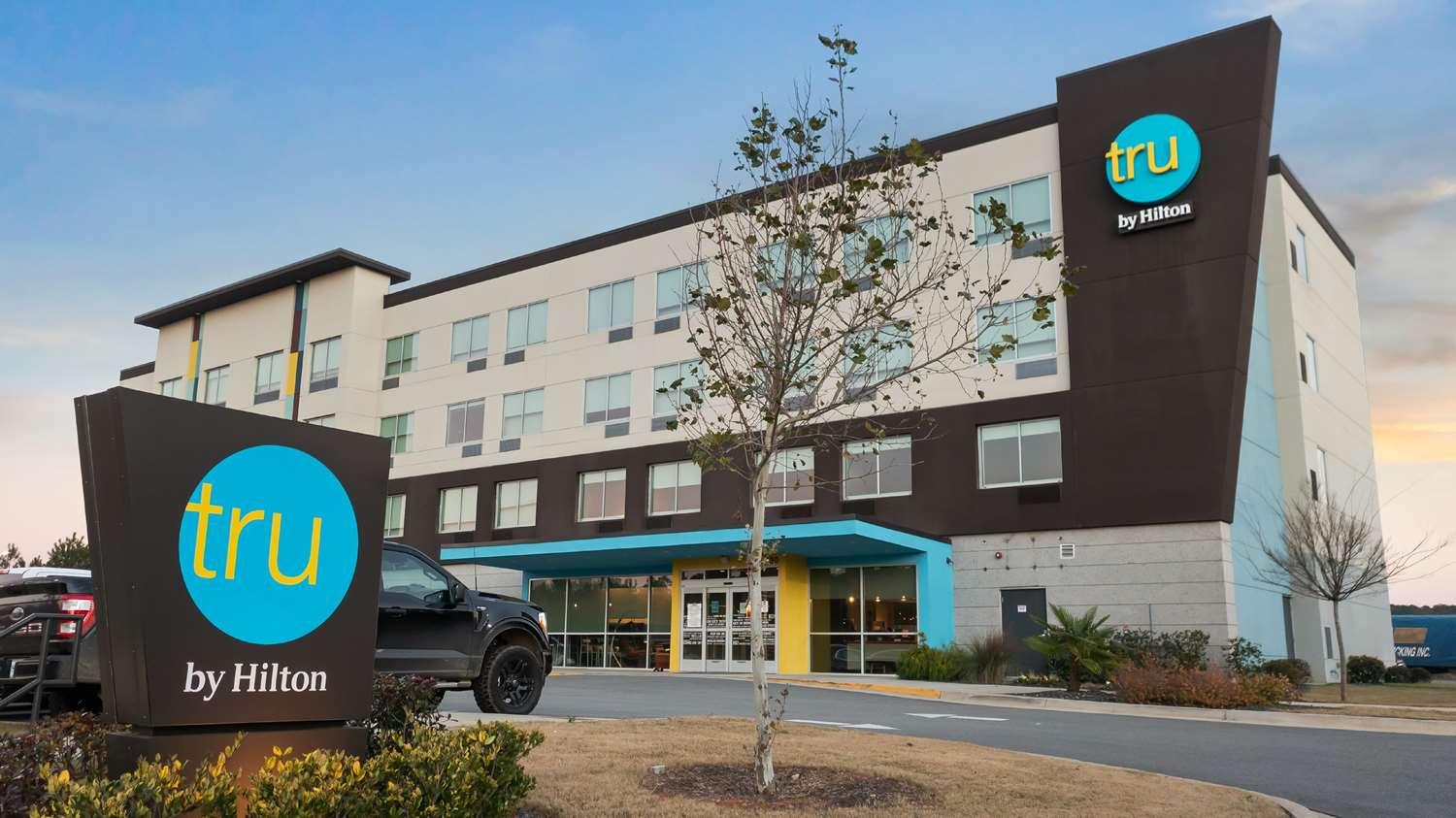 Tru by Hilton Greensboro Lake Oconee image