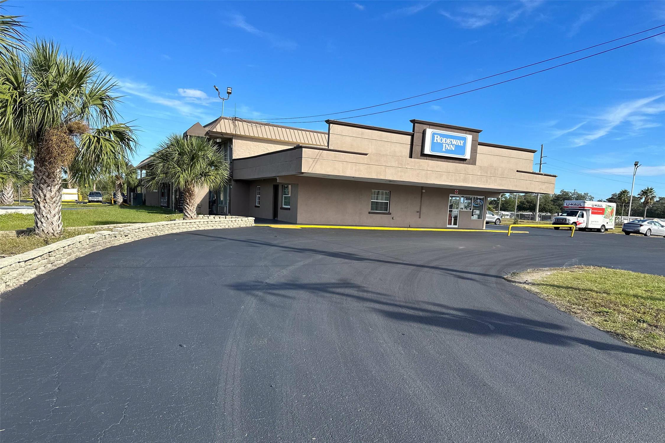 Rodeway Inn Bushnell image