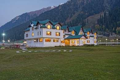 Country Inn & Suites by Radisson Sonamarg в Sonamarg, IN