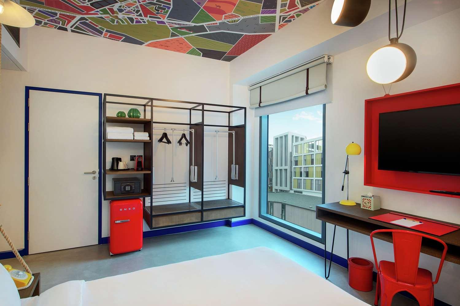 Hampton by Hilton Dubai Al Seef image