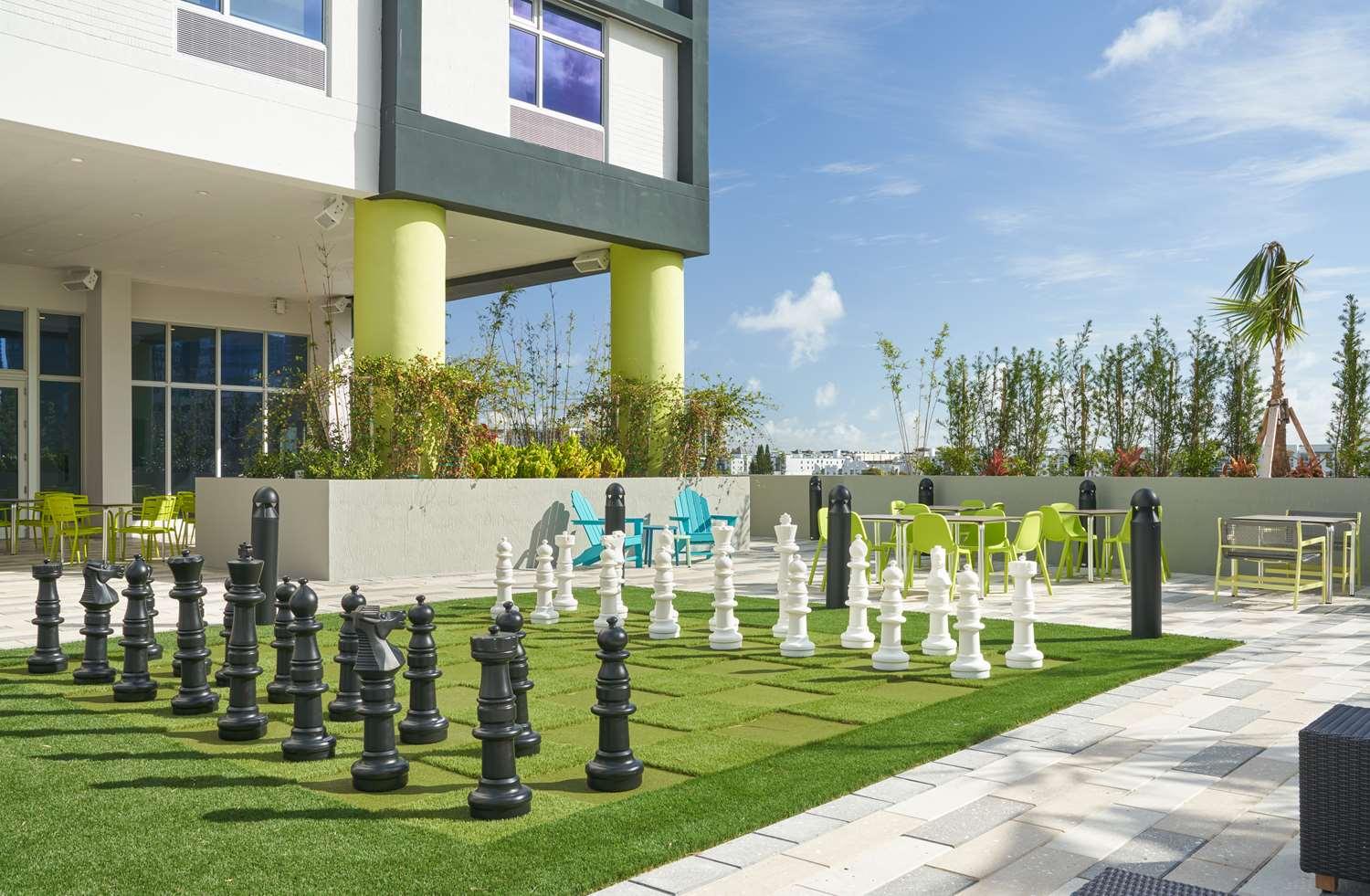 Home2 Suites by Hilton Fort Lauderdale Downtown image