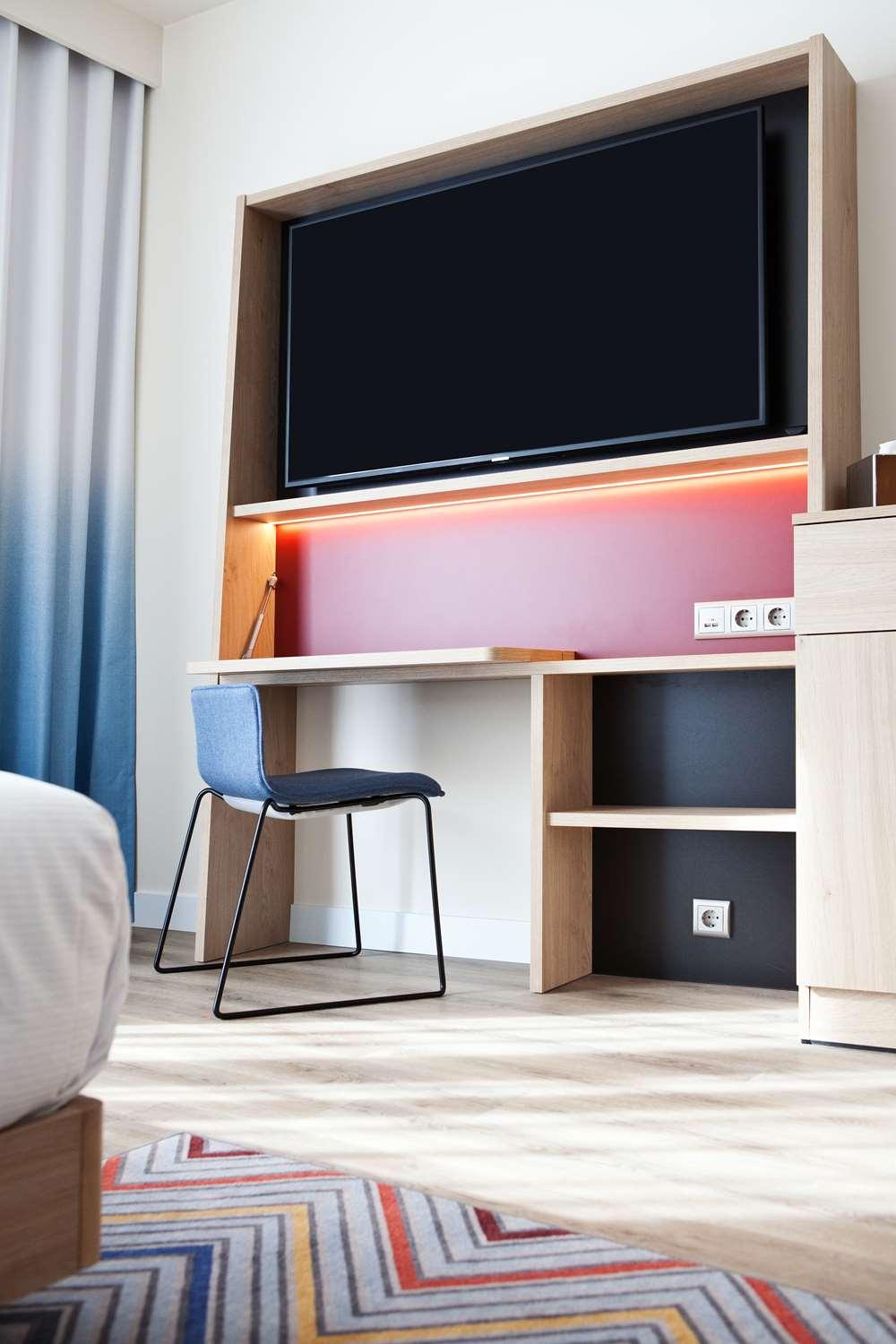 Hampton by Hilton Vienna Messe image