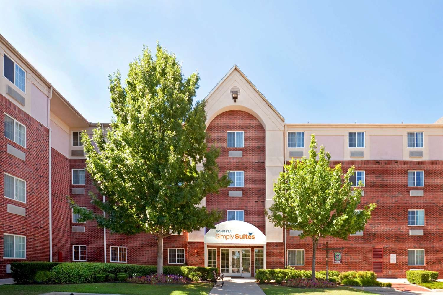 Sonesta Simply Suites Arlington в Arlington, TX