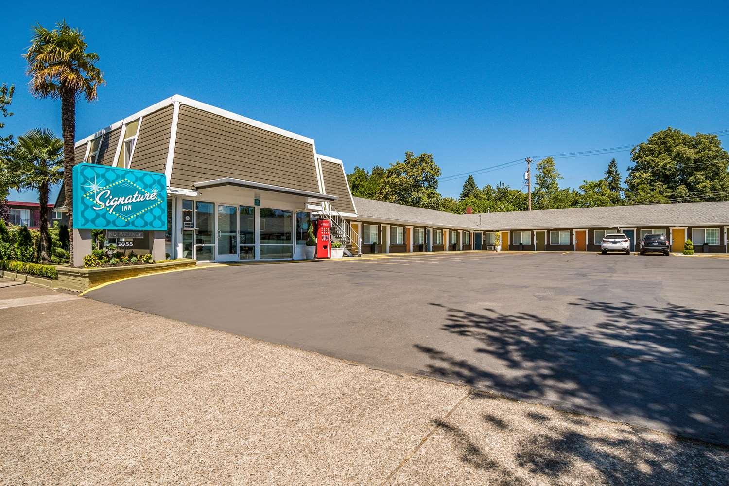 Signature Inn Eugene image