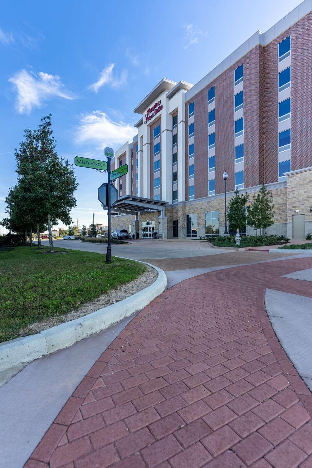 Hampton Inn & Suites Houston Sugar Land image