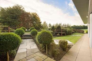 Ramada Plaza by Wyndham Wrexham en Wrexham, GB3