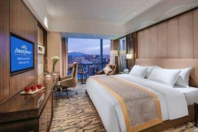 Howard Johnson by Wyndham Kangda Plaza Qingdao a Qingdao, CN