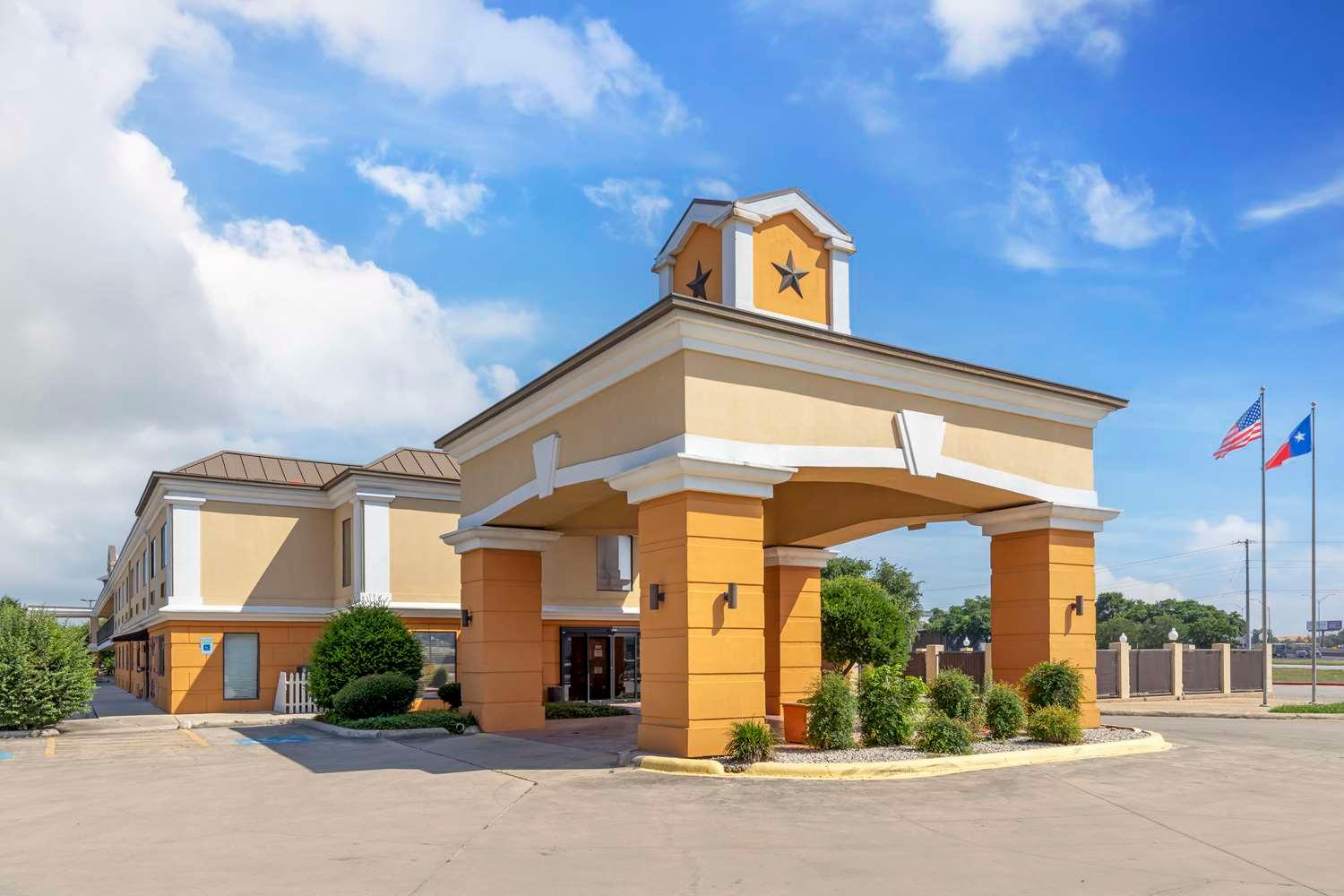 Best Western Inn & Suites image