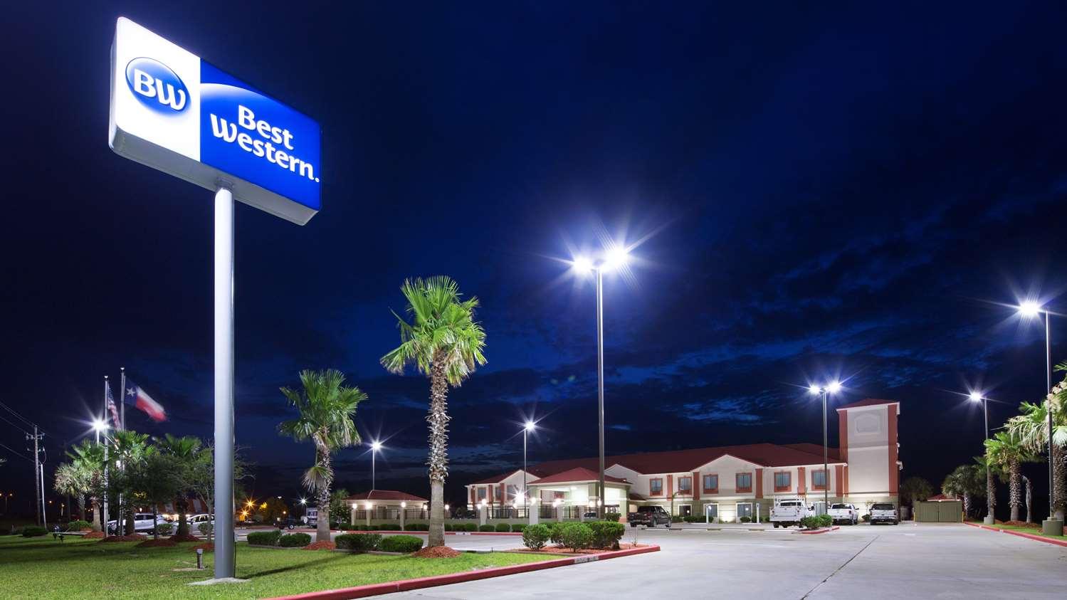 Best Western Lone Star Inn image