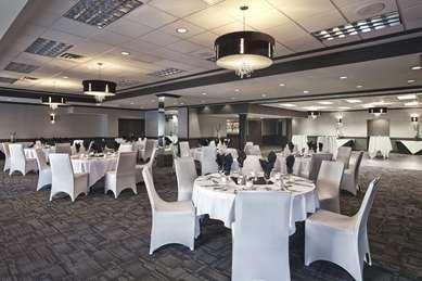 Best Western Plus Village Park Inn a Calgary, AB