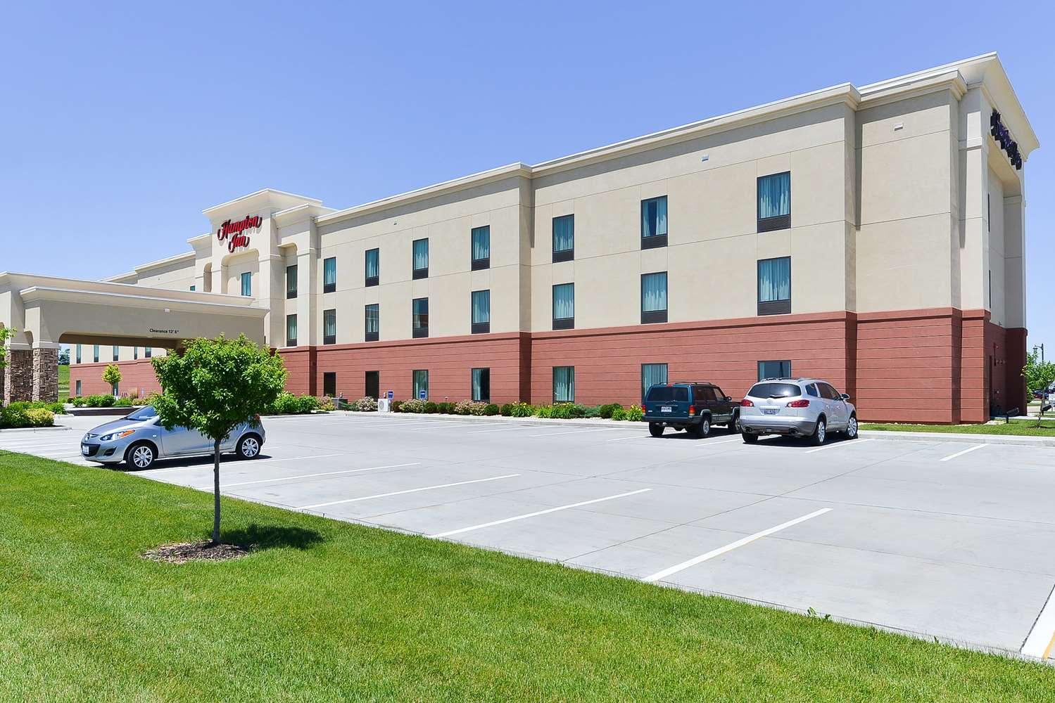Hampton Inn Clinton image