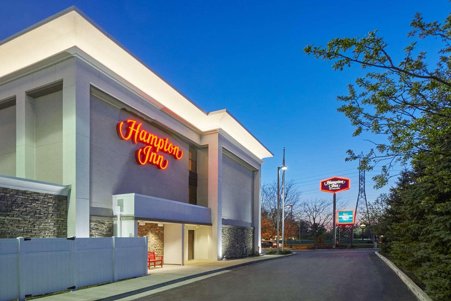 Hampton Inn Lafayette image