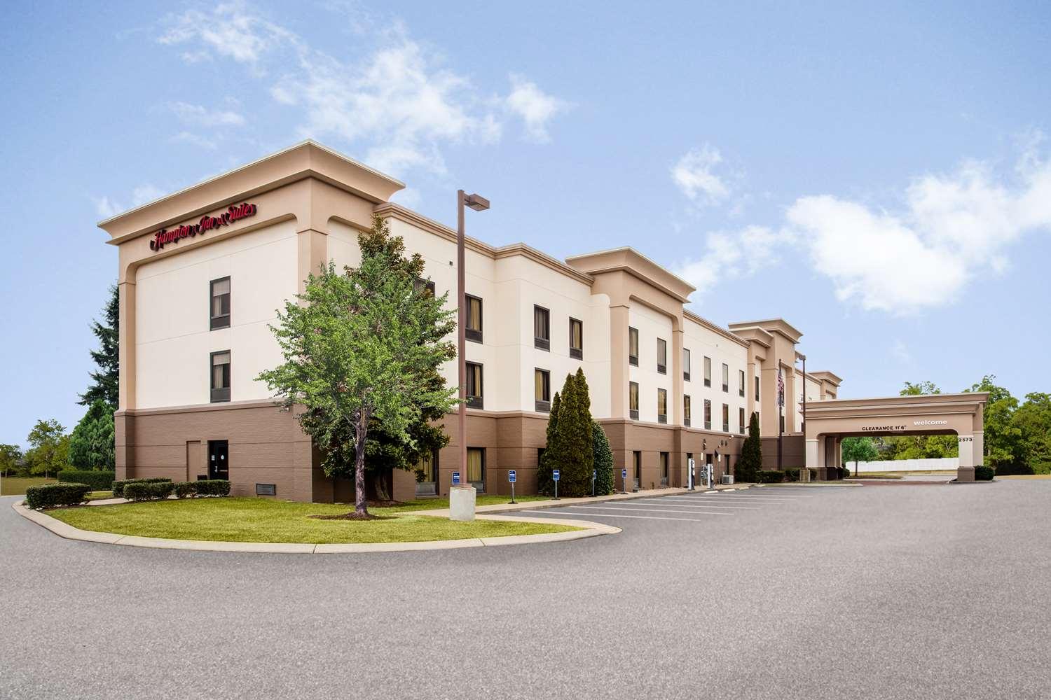 Hampton Inn & Suites Nashville-Smyrna image