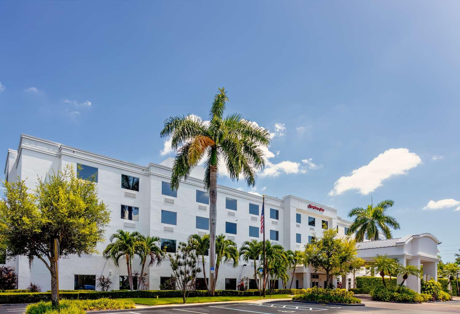 Hampton Inn West Palm Beach-Lake Worth-Turnpike image