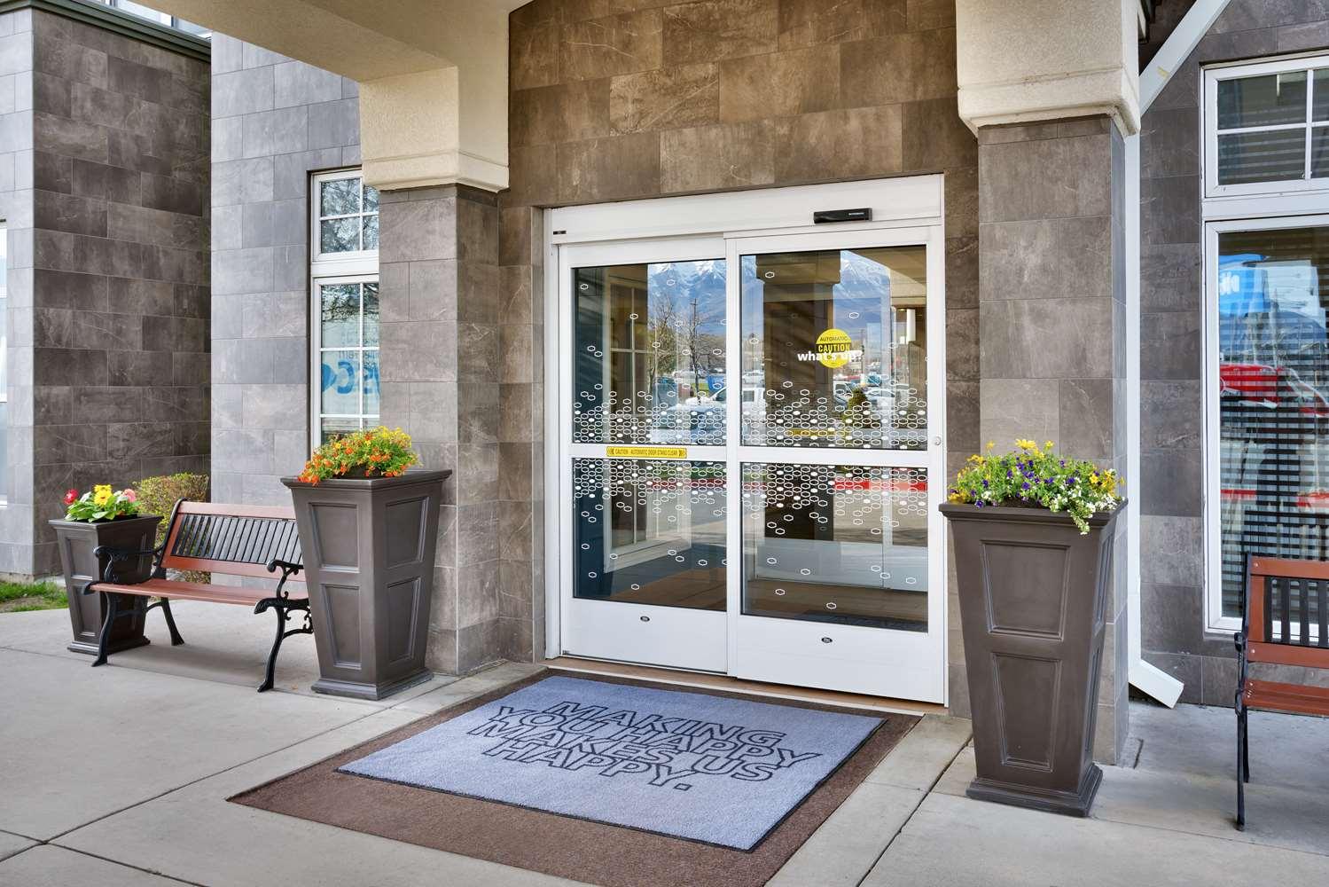 Hampton Inn & Suites Orem image