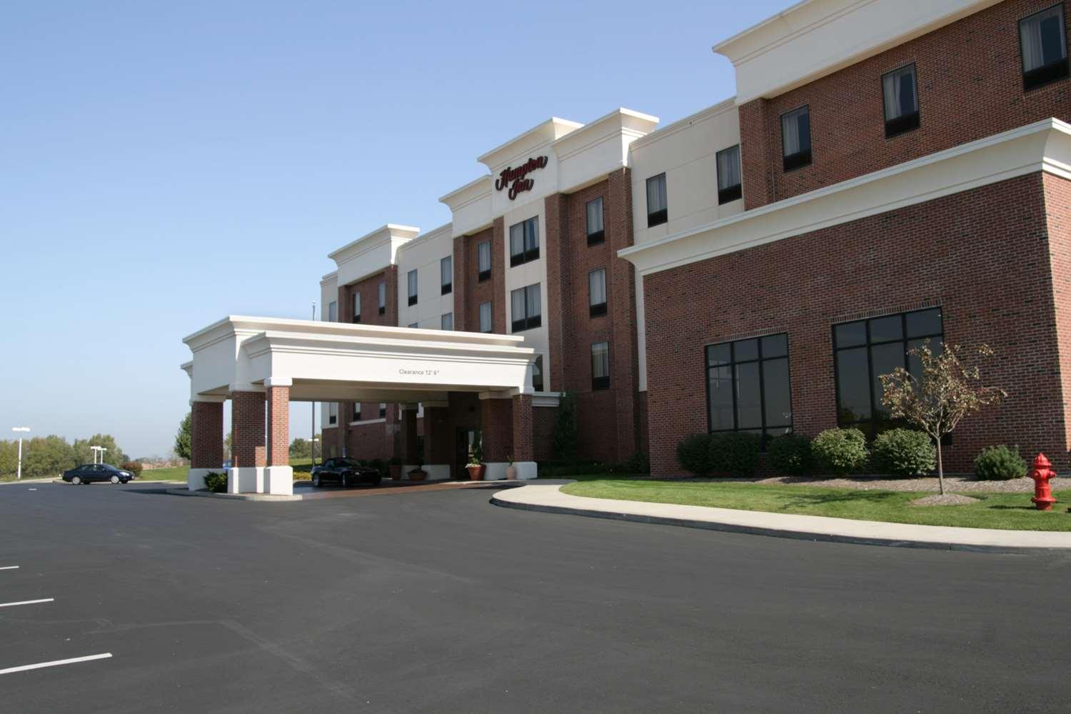 Hampton Inn Stow image