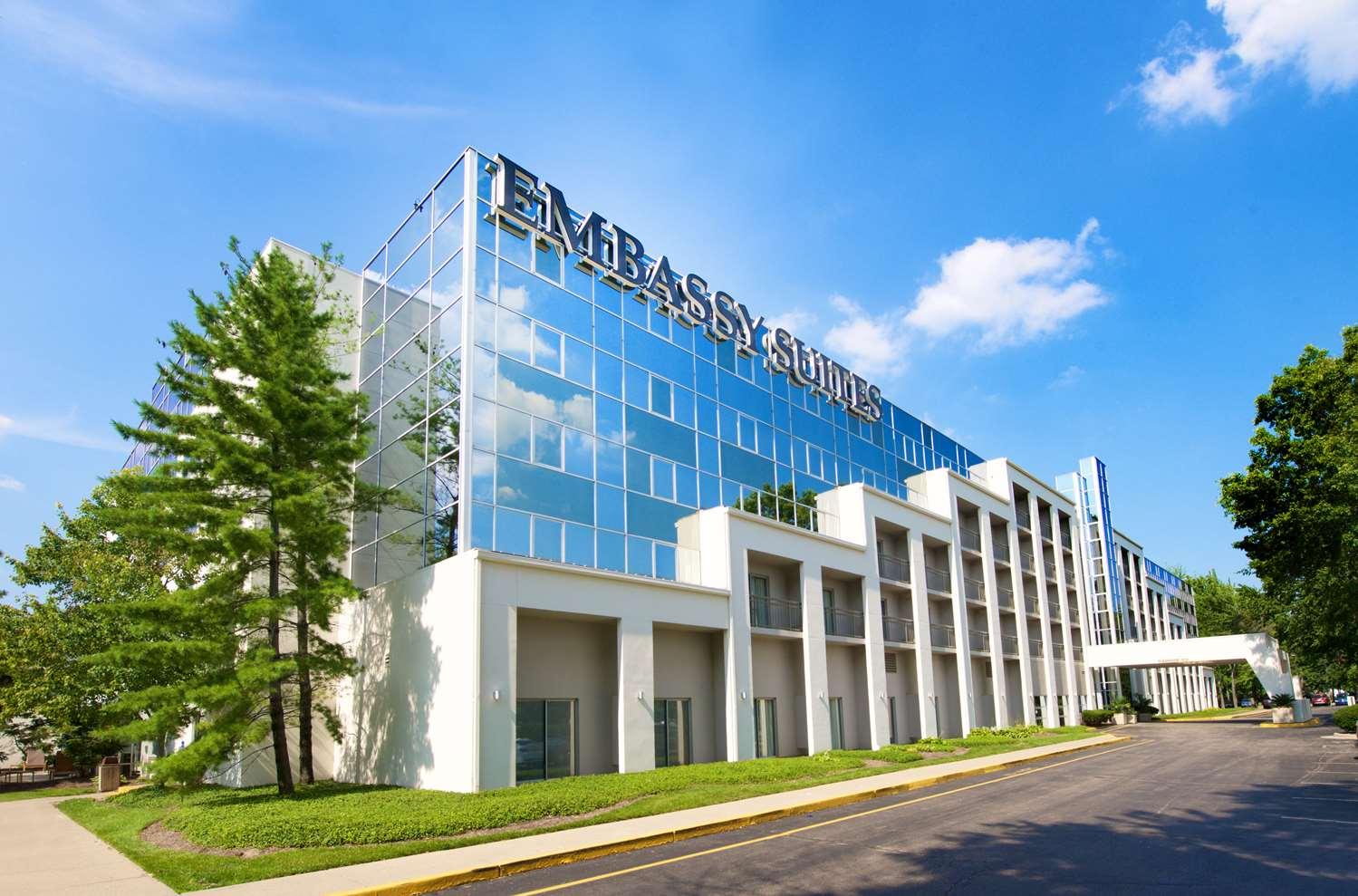 Embassy Suites by Hilton Cincinnati Northeast Blue Ash image