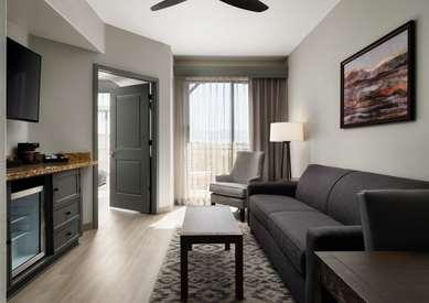 Embassy Suites by Hilton Tucson Paloma Village в Tucson, AZ
