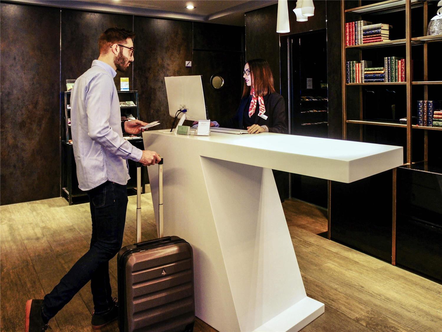 Mercure Madrid Centro image