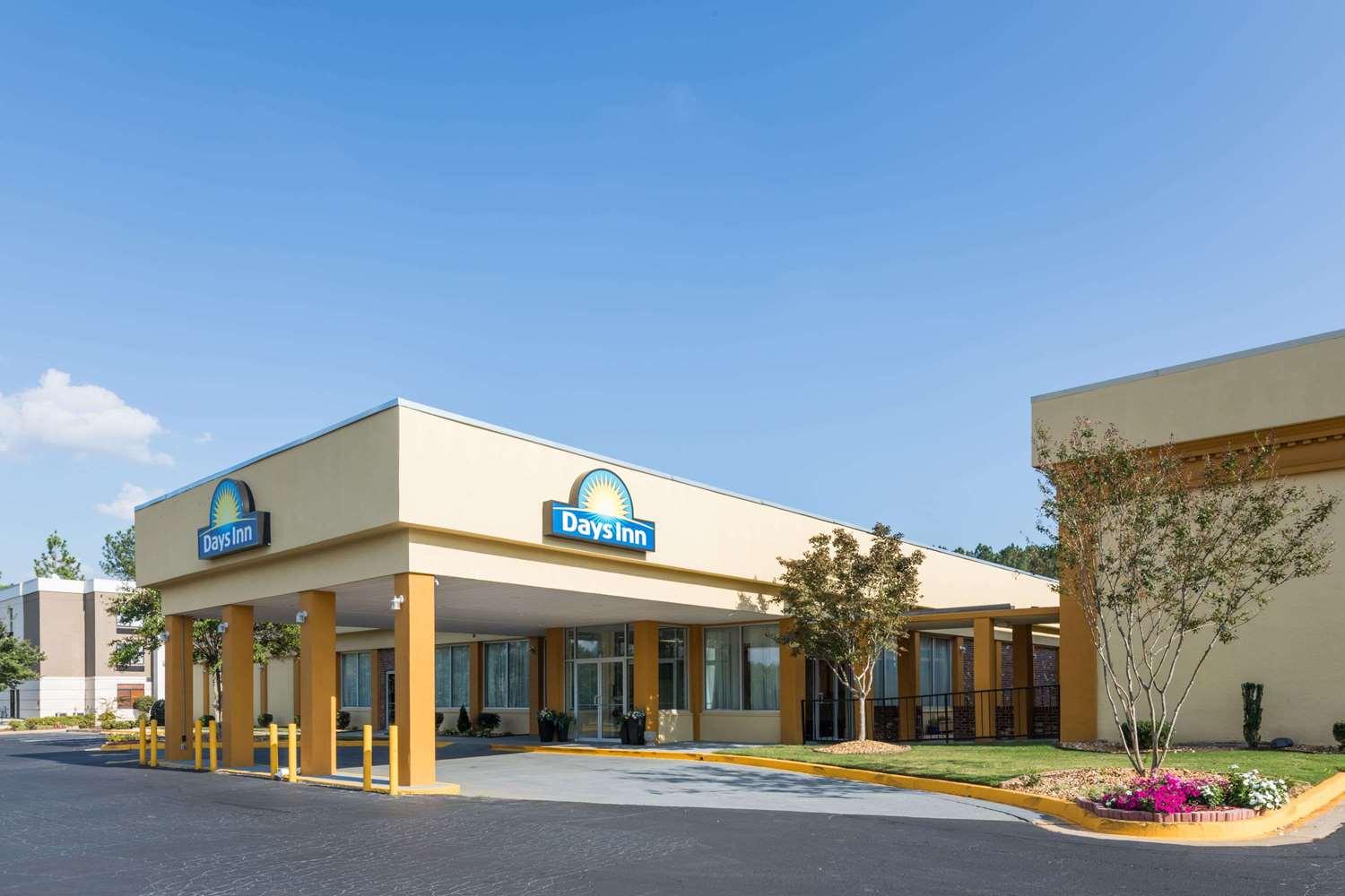 Days Inn by Wyndham Madison image