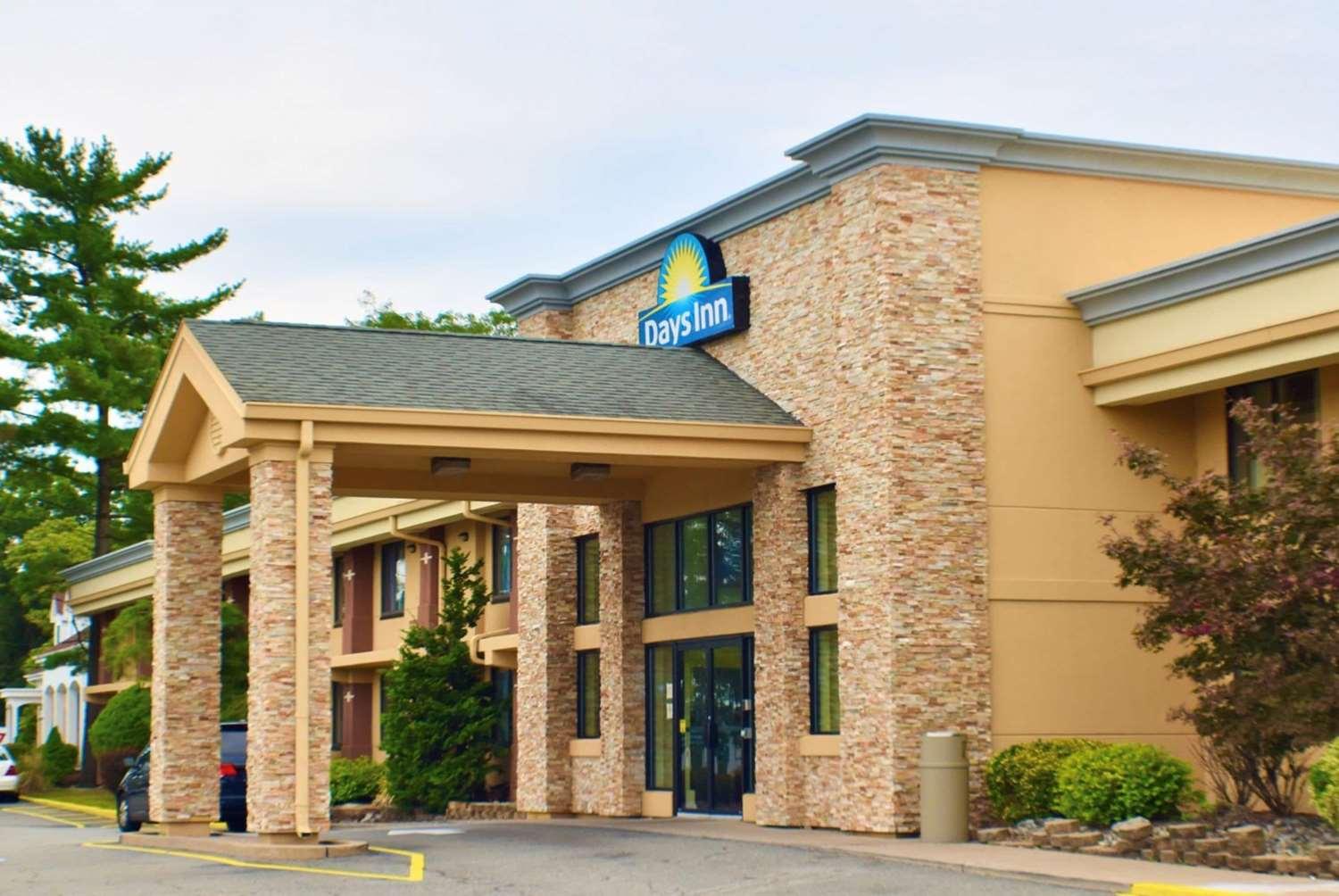 Days Inn by Wyndham Wayne image