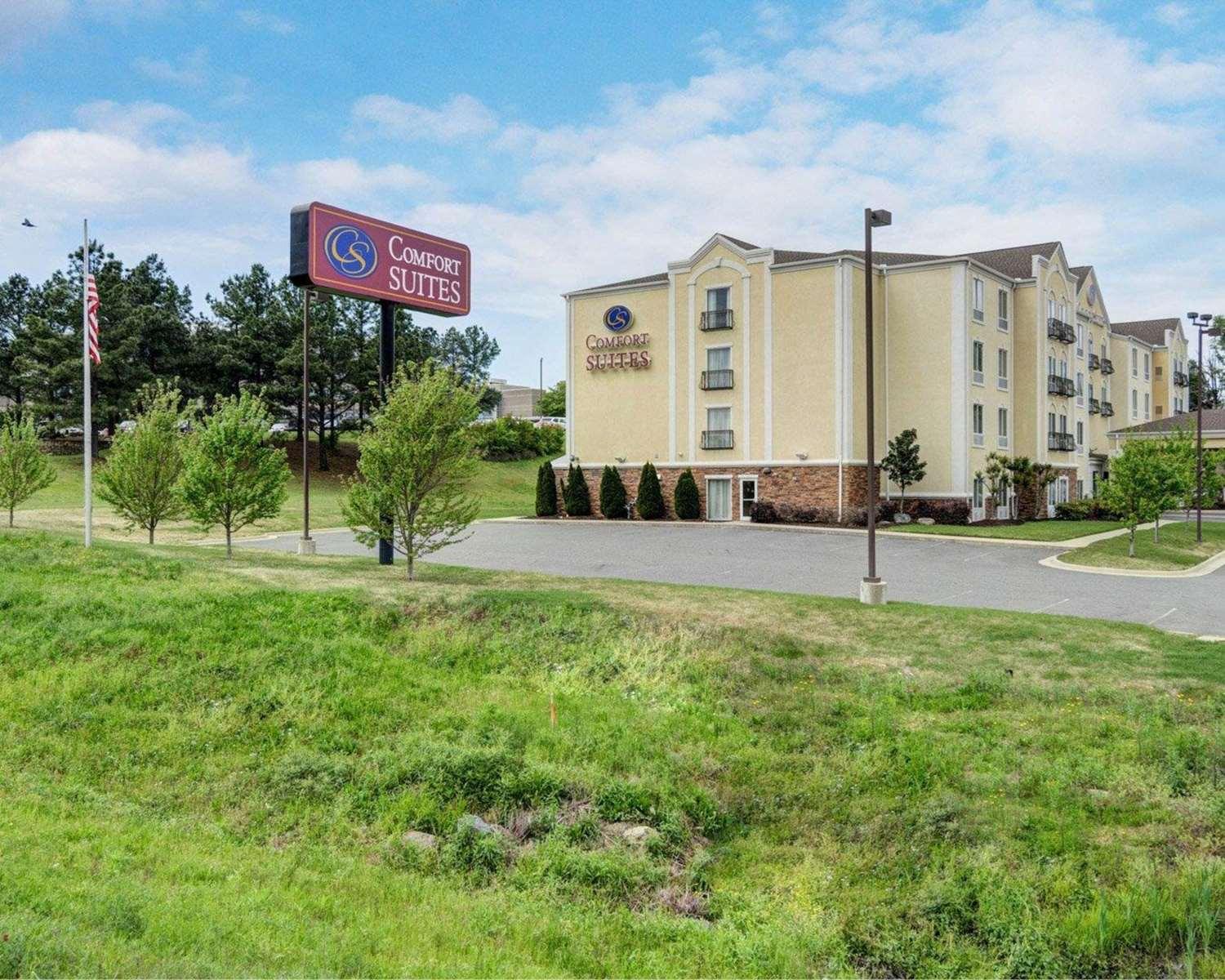 Comfort Suites Hot Springs image
