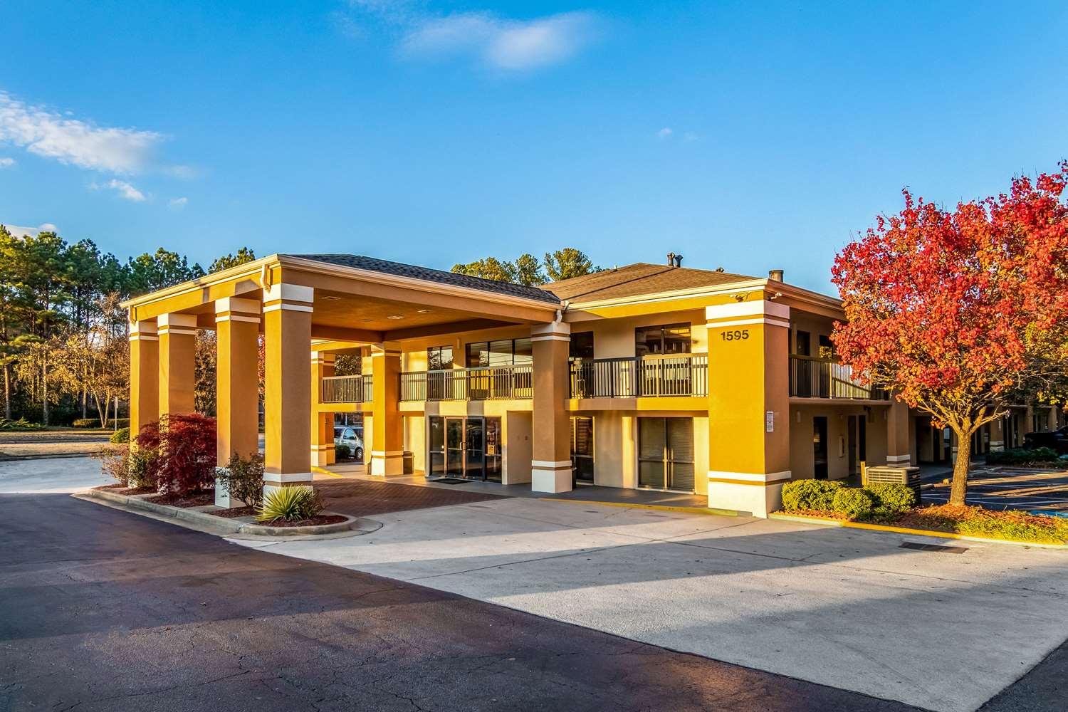 Quality Inn Stone Mountain image