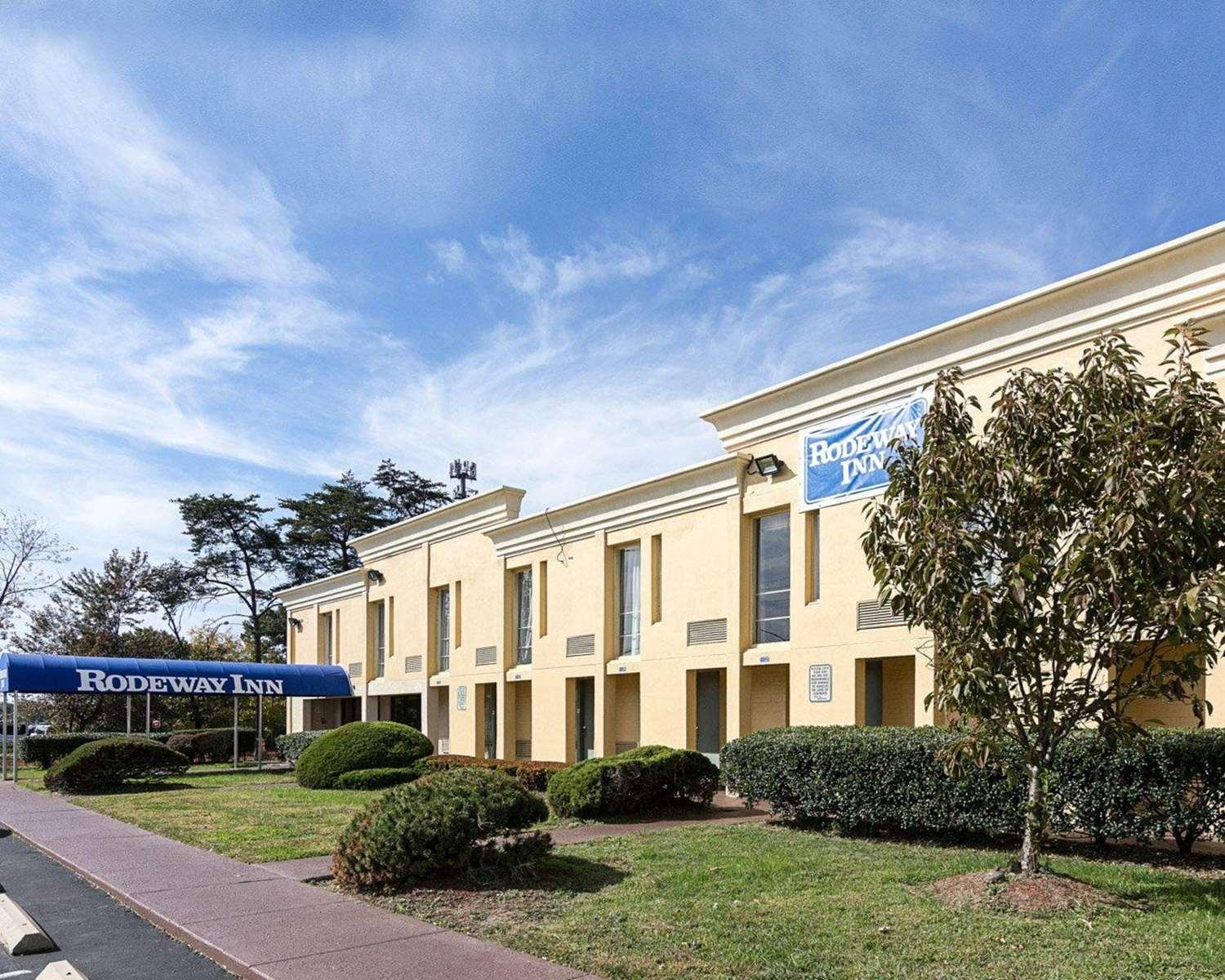 Rodeway Inn Joint Base Andrews Area image