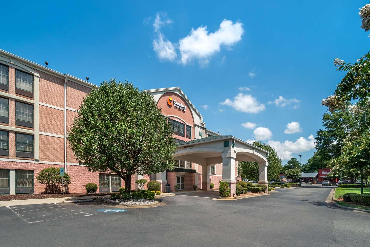 Comfort Inn and Suites image