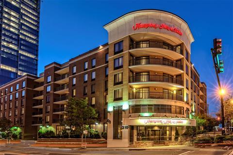 Hampton Inn & Suites Nashville-Downtown in Nashville, TN