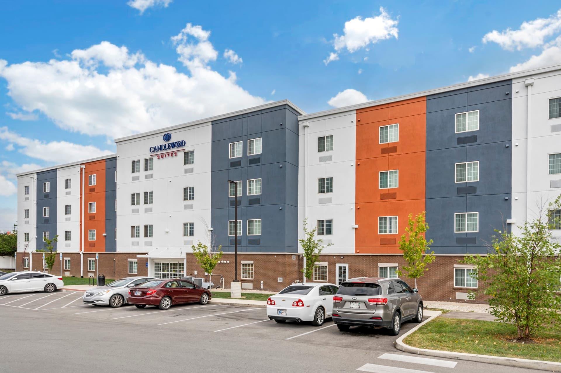 Candlewood Suites Indianapolis East в Индианаполис, IN
