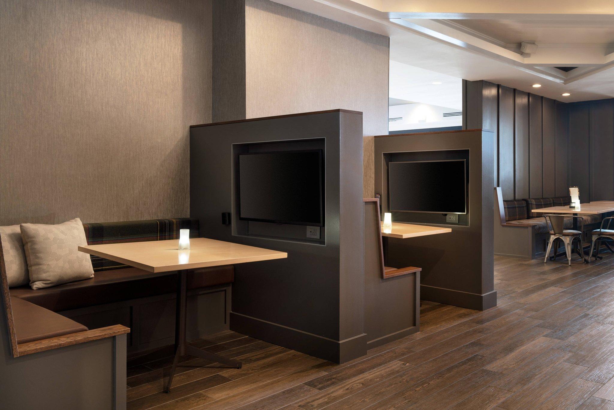 Courtyard Seattle Downtown/Lake Union image