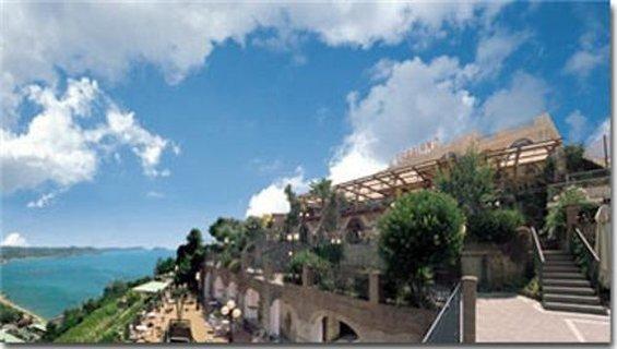 Hotel Ristorante Il Gabbiano в Bacoli, IT