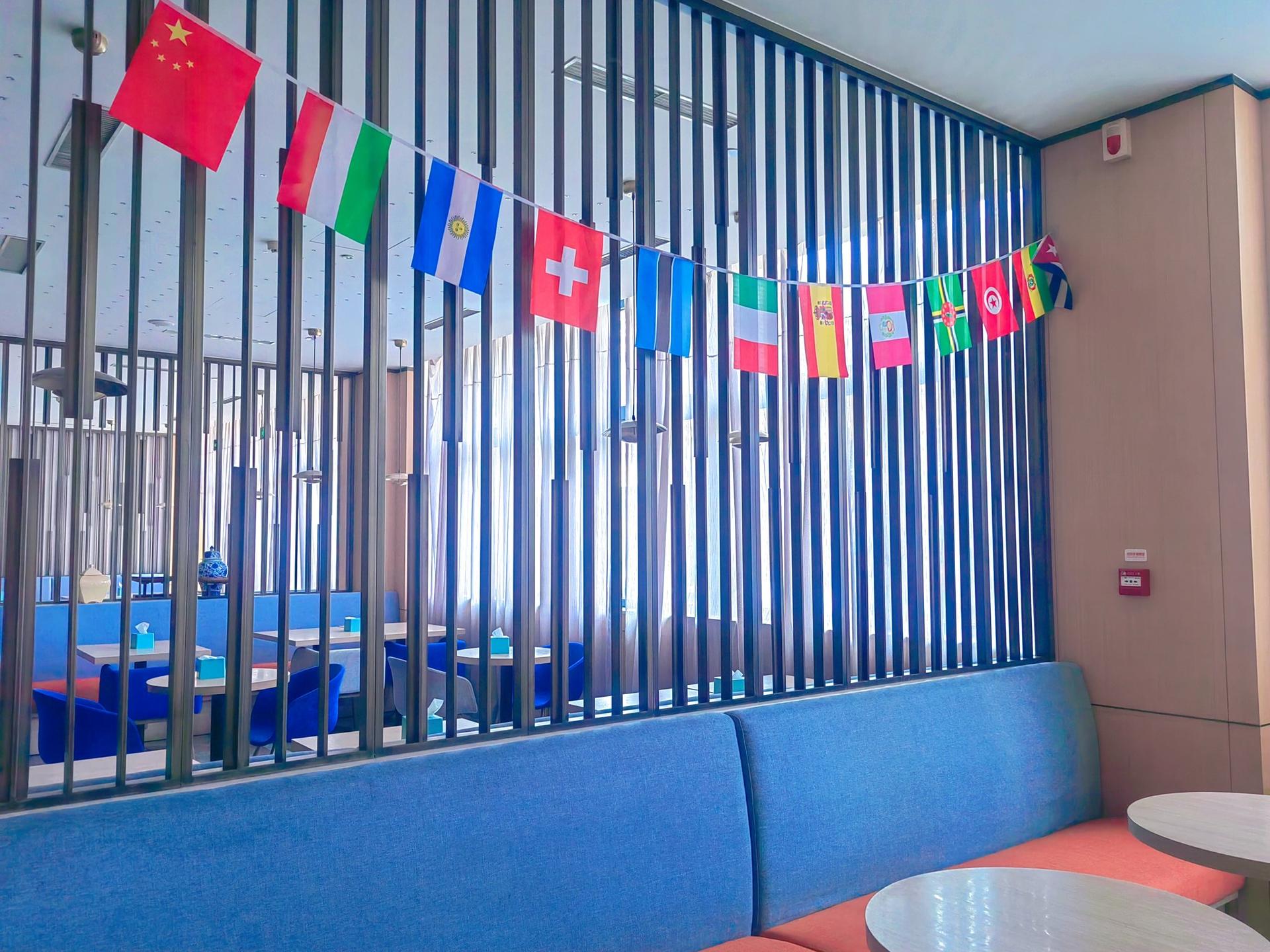 Holiday Inn Express Xi'an Ancient Town West в Сиань, CN