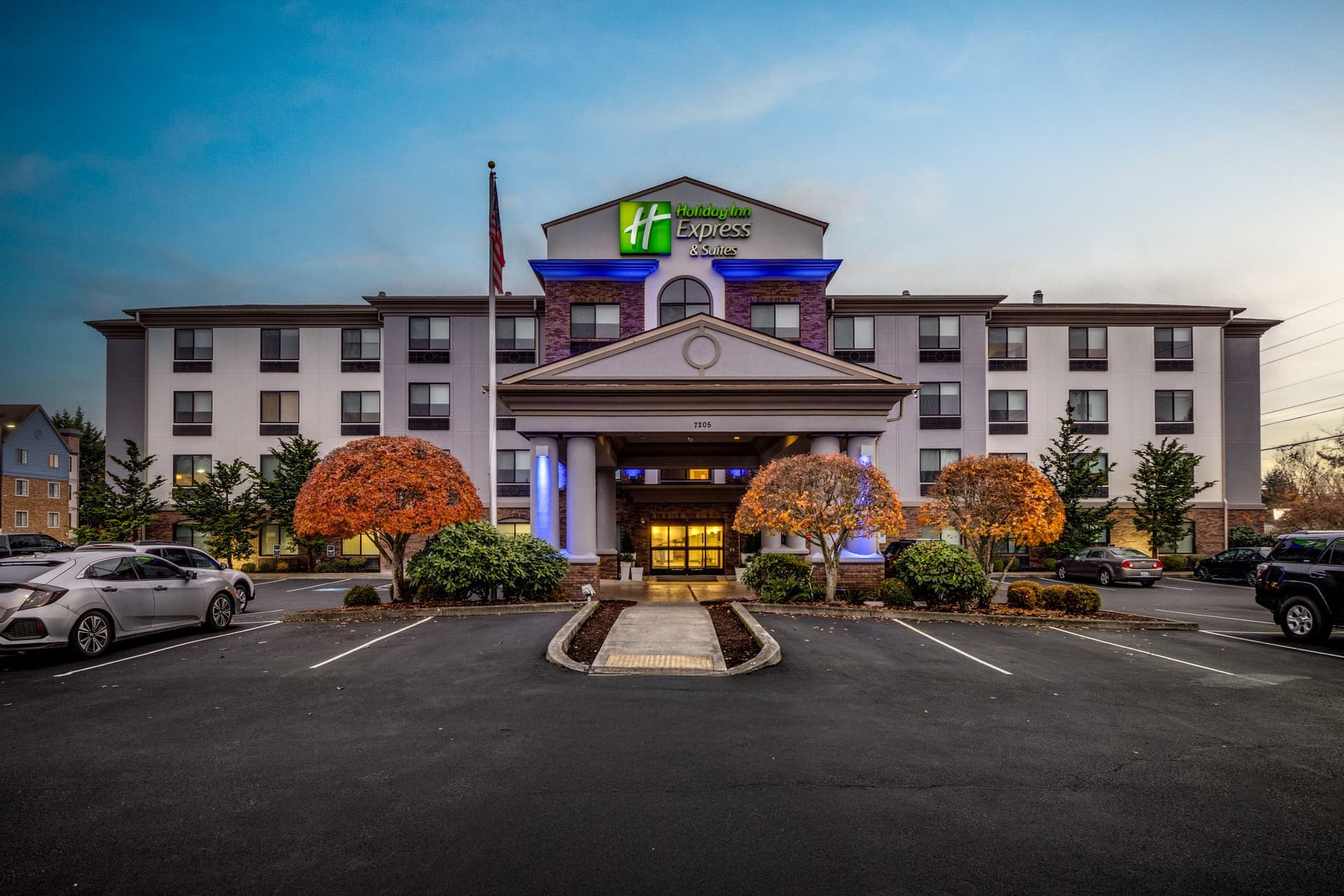 Holiday Inn Express & Suites Vancouver Mall/Portland Area в Ванкувер, WA