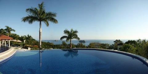 Puerto Quepos, CR 的 Parador Resort & Spa