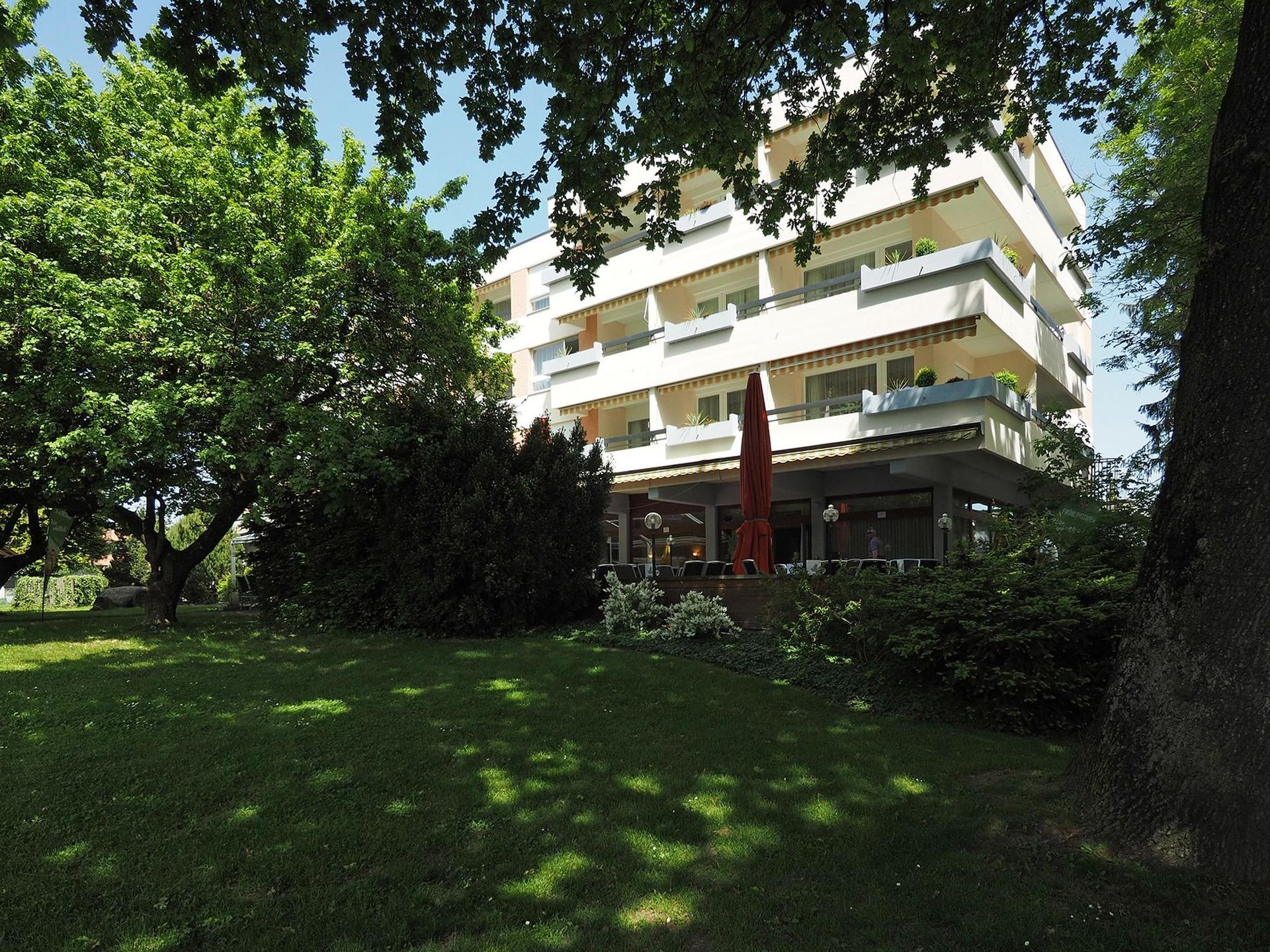 Hotel Restaurant Holiday в Thun, CH