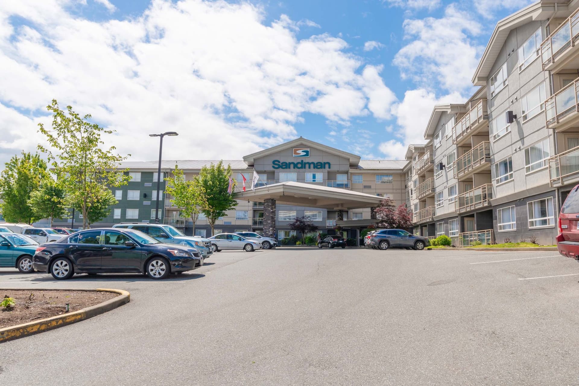 Sandman Hotel & Suites Abbotsford, British Columbia в Abbotsford, BC