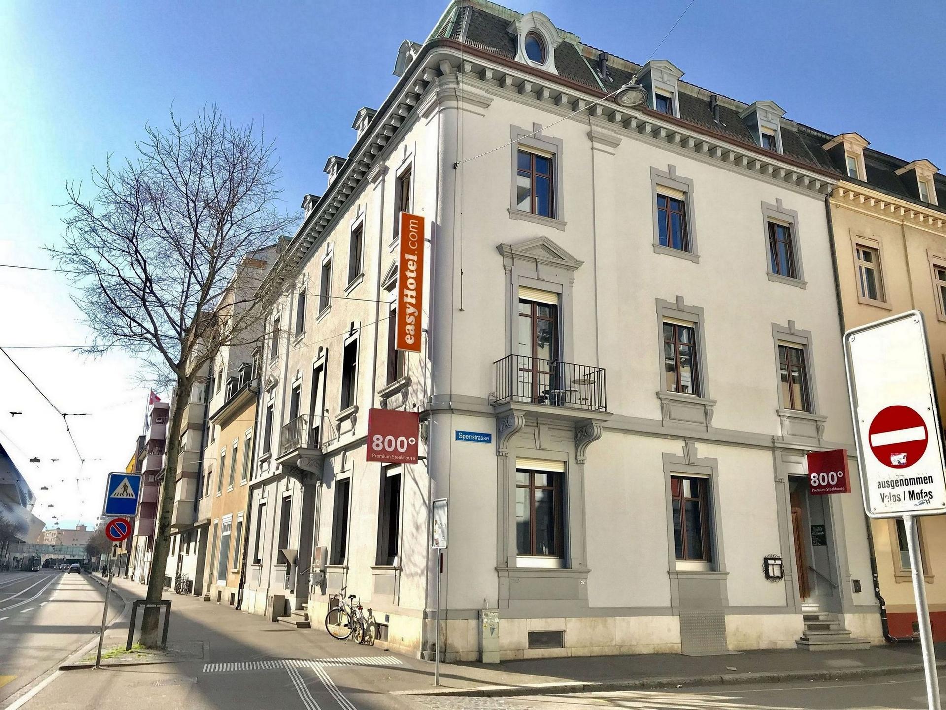Easyhotel - Basel Riehenring, Basel, CH