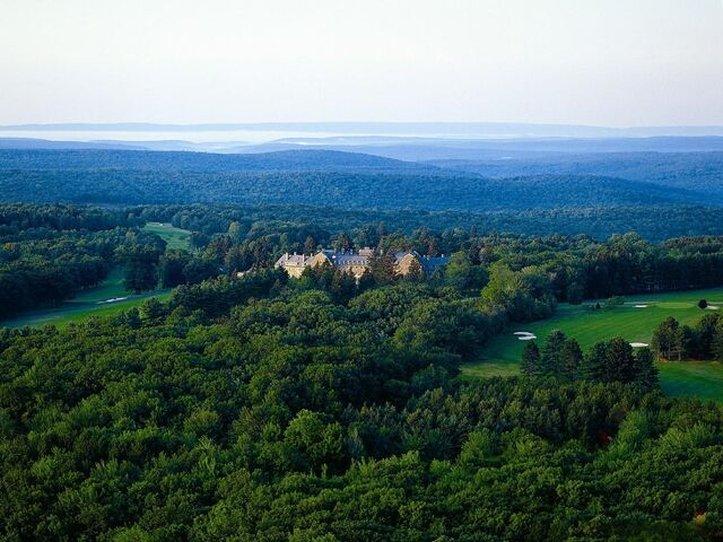 Skytop Lodge в Skytop, PA