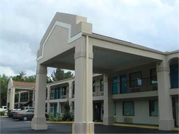 Key West Inn Roanoke ใน Roanoke, AL
