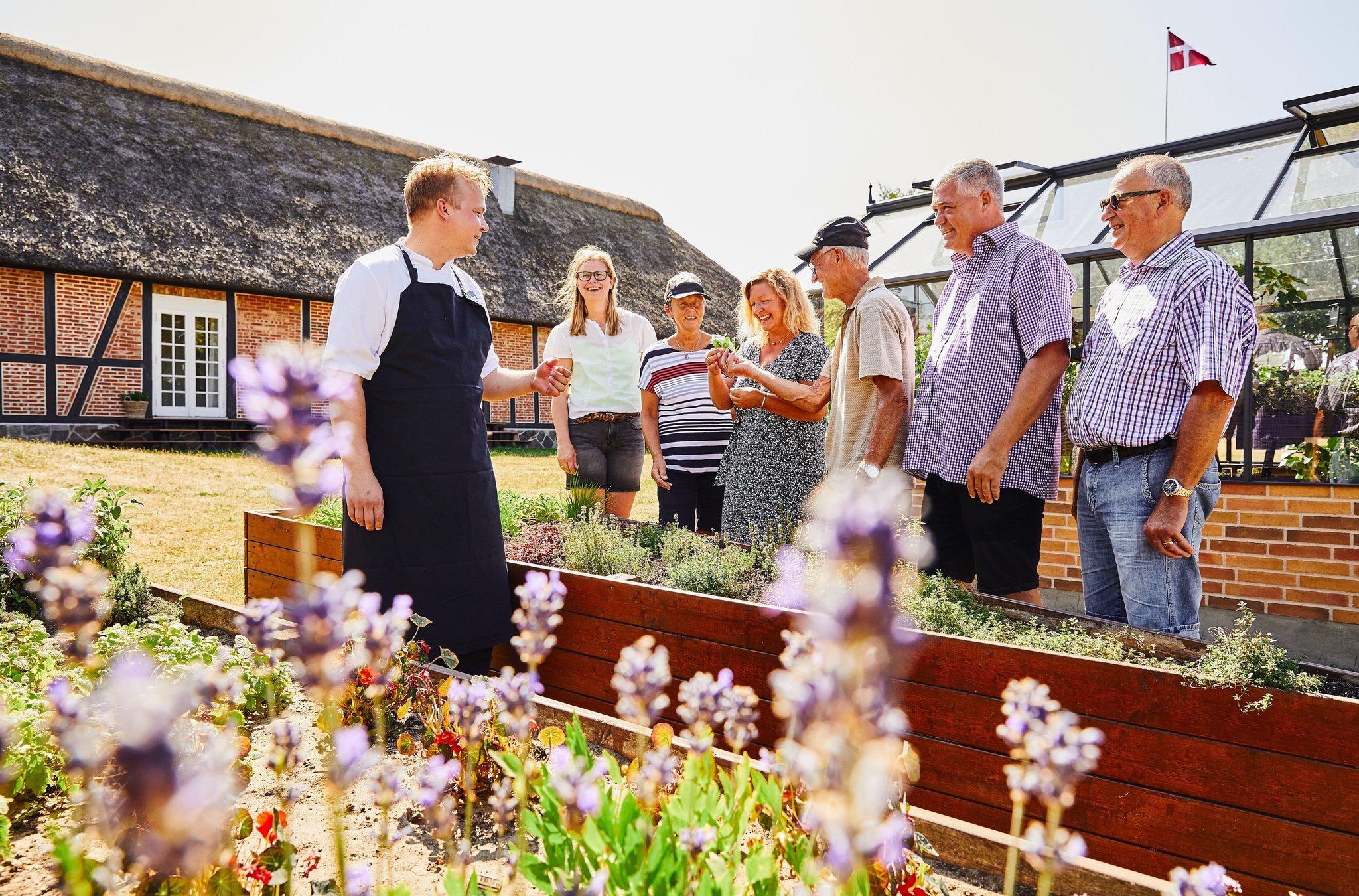 Gl. Avernaes Sinatur Hotel & Konference image