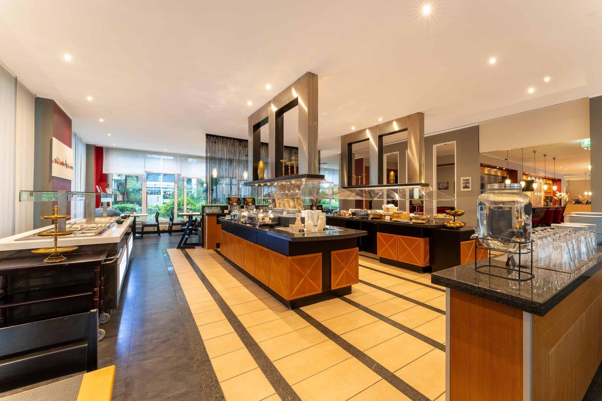 PLAZA Premium Hotel Cologne image