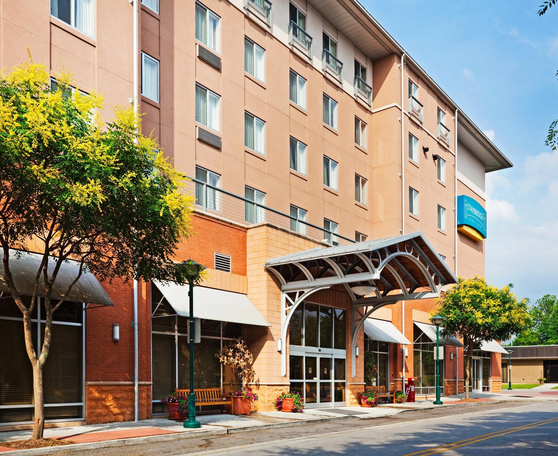 Staybridge Suites Chattanooga Downtown Convention Center в Чаттануга, TN